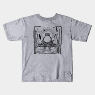 Cute Grumpy Frog in Full Moon, Toad Sitting Under Large Moon, Cottagecore Phrog Drawing, Naturecore Froge Kids T-Shirt